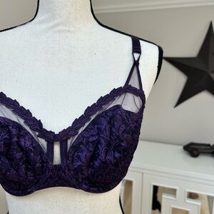 Berlei Deep Purple Lace Bra. Size UK 32F